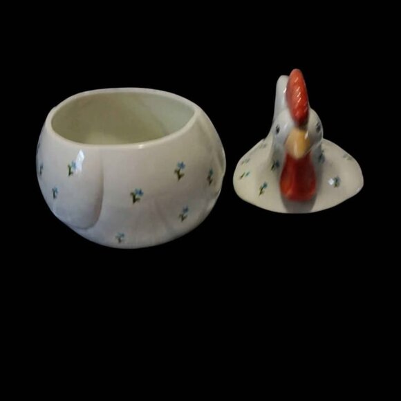 Kitchen serving dis - Picture 2 of 2